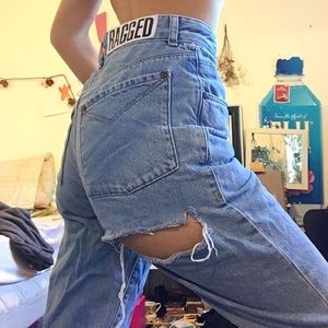 The ragged priest back slash mom jeans size 28